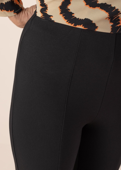 b.young kelnės Parrin