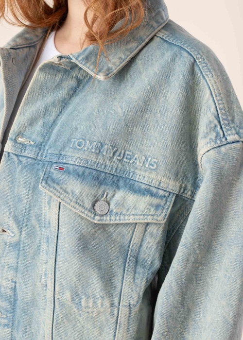 Tommy Jeans džinsinis švarkas Daisy