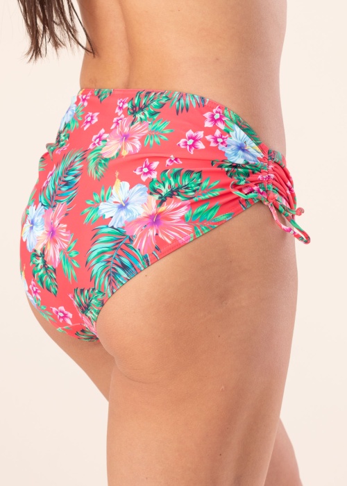 Trofe maudymosi kelnaitės