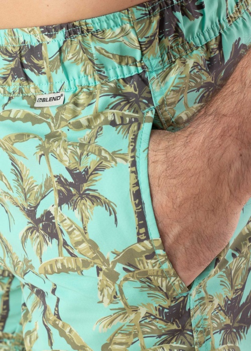 Blend maudymosi šortai