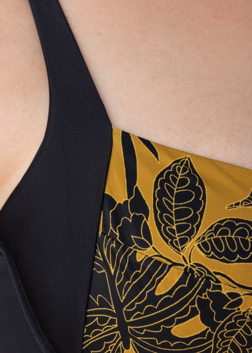 Lauma maudymosi liemenėlė