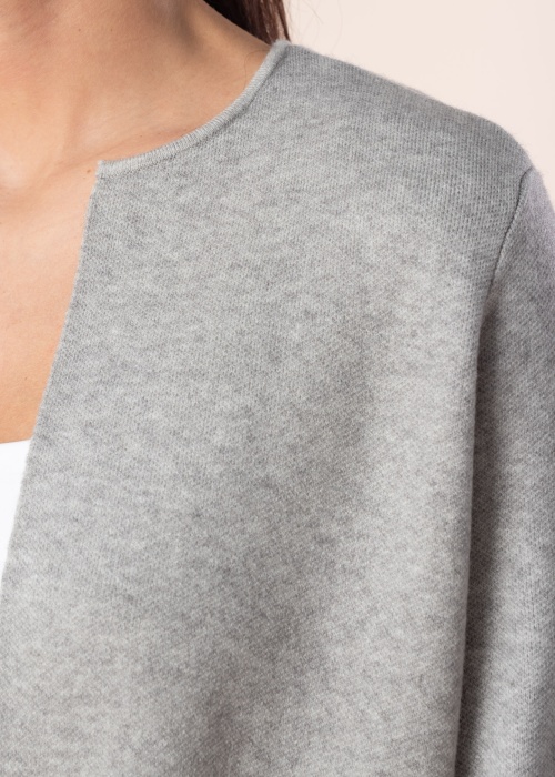 Only megztinis River