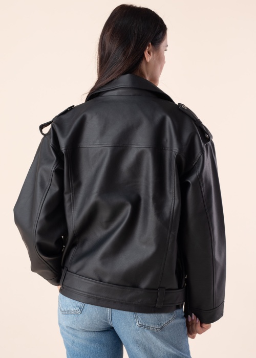 Noisy May striukė Paulina