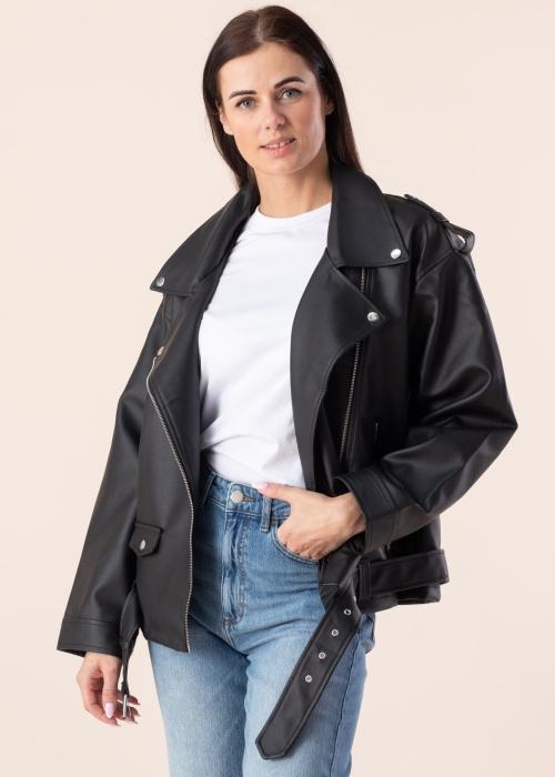 Noisy May striukė Paulina