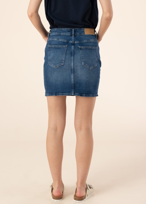 Noisy May sijonas Malinda