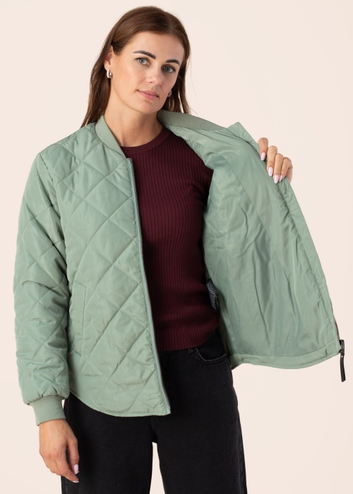 Only pavasario-rudens striukė Jessica