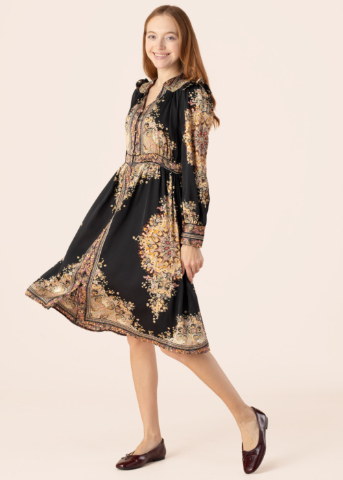 Molly Bracken suknelė