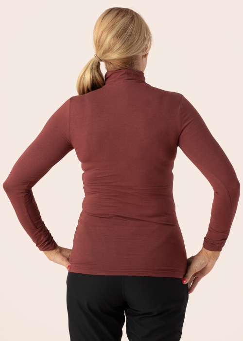 b.young palaidinė aukštu kaklu Pamila