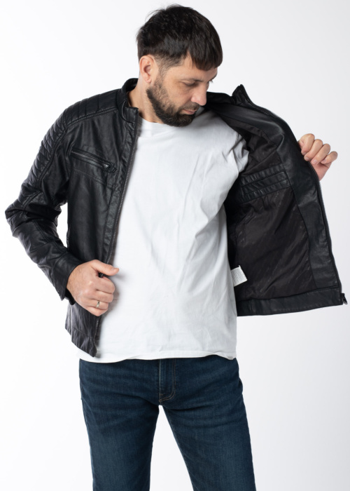 Diverse striukė Derunion