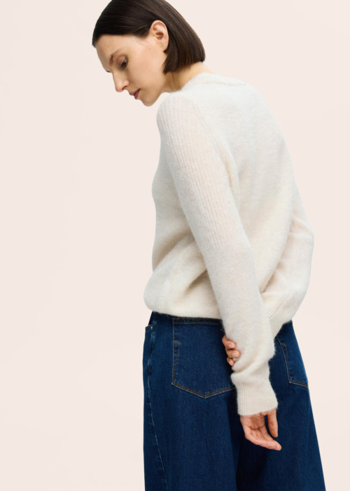 Selected megztinis Sia