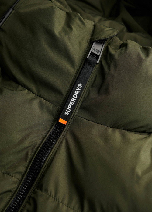 SuperDry dygsniuota žiemine striuke