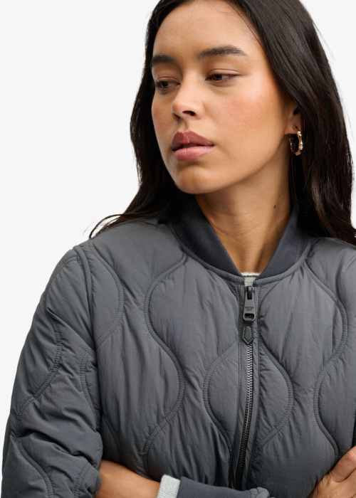 SuperDry dygsniuota pavasario-rudens striuke
