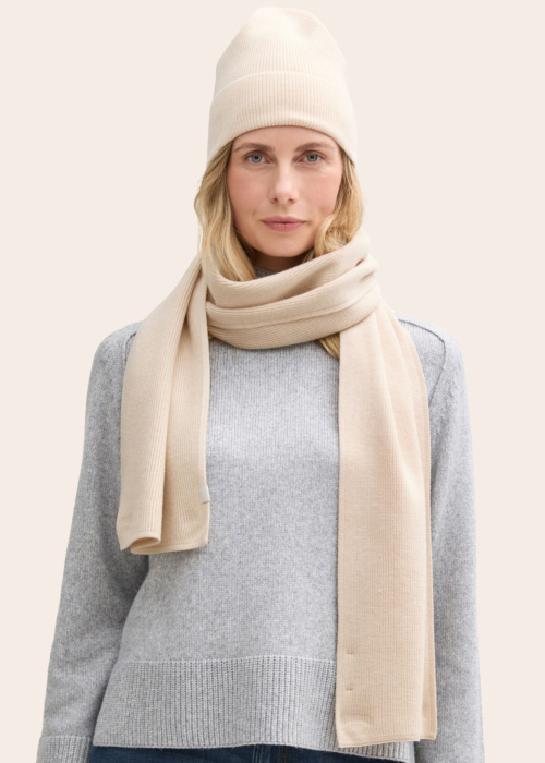 Tom Tailor           žieminė kepurė ir šalikas dovanų dėžutėje