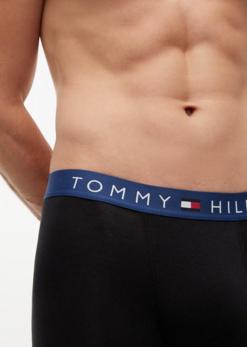 Tommy Hilfiger kelnaitės