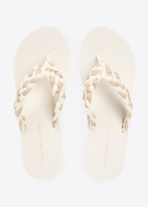 Tommy Hilfiger šlepetės per pirštą