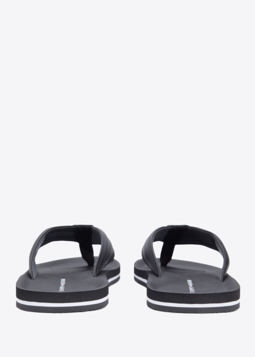 Tommy Hilfiger šlepetės per pirštą