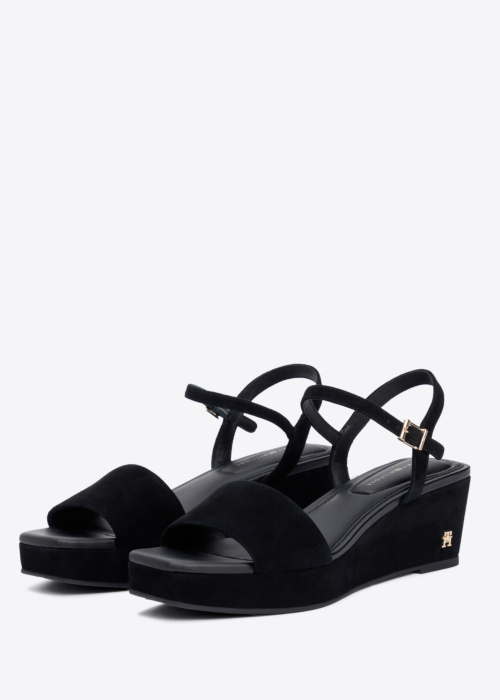 Tommy Hilfiger bateliai