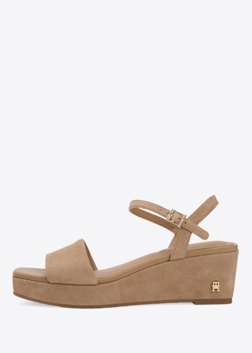 Tommy Hilfiger bateliai