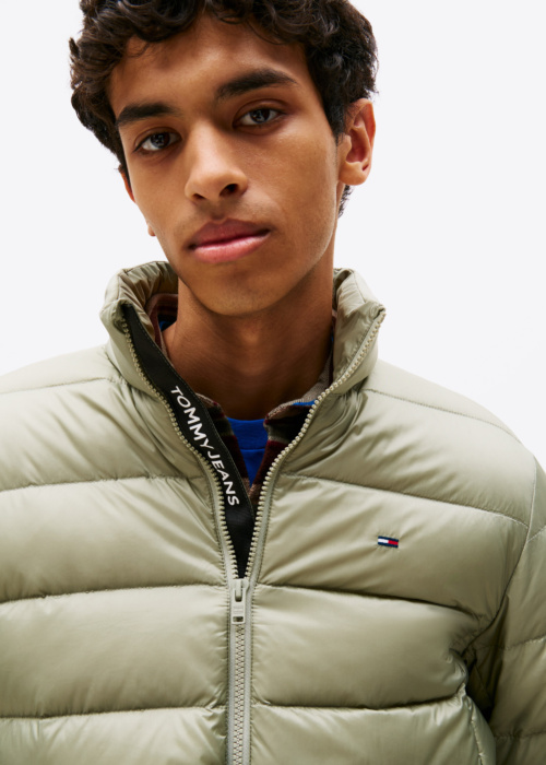 Tommy Jeans pavasario-rudens pūkinė striukė