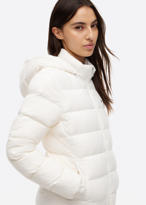 Tommy Jeans žieminė pūkinė striukė pūkinė striukė Basic