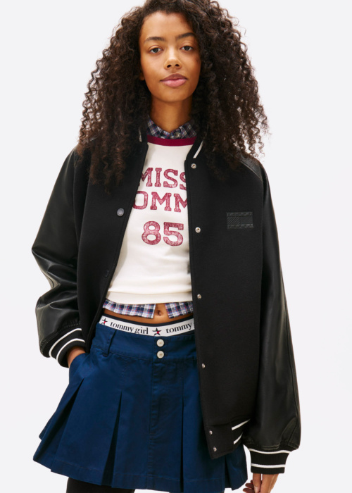 Tommy Jeans pavasario-rudens striukė