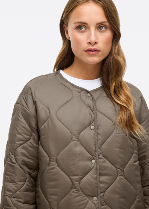 Vila pavasario-rudens striukė Dune