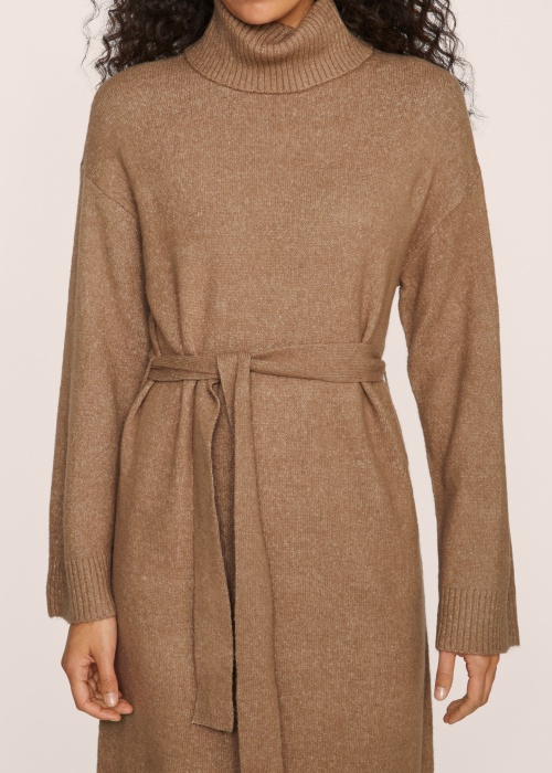 Vila megzta suknelė Rolfie