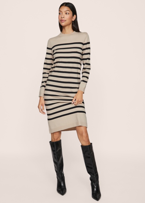 Vila megzta suknelė Sahra