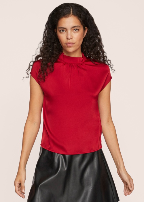 Vila oficiali palaidinė Cora