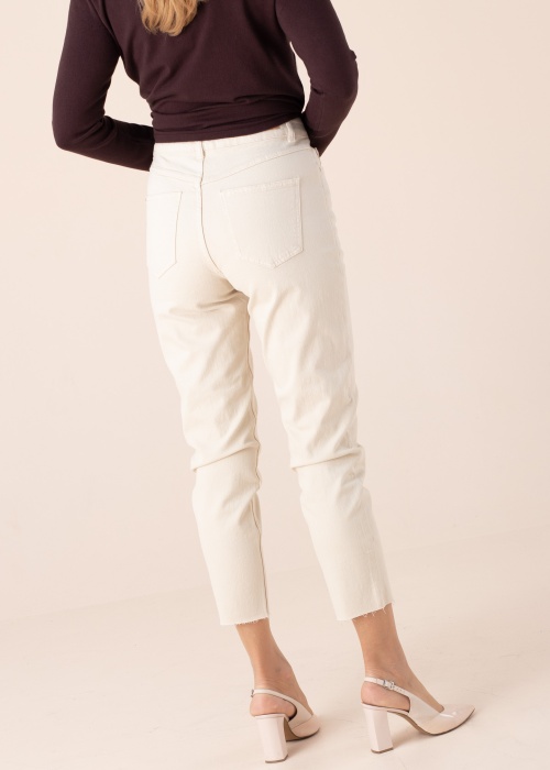 b.young džinsai Lydia