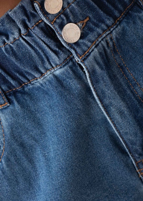 Noisy May šortai Lyra