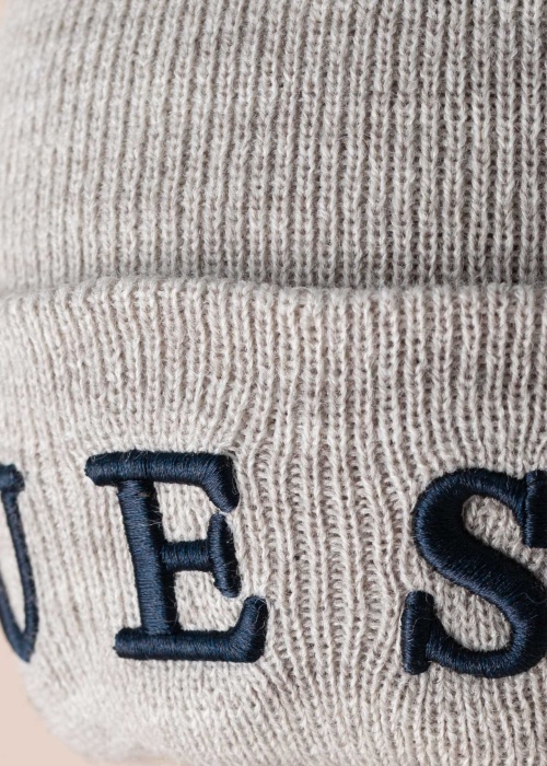 Guess žieminė kepurė