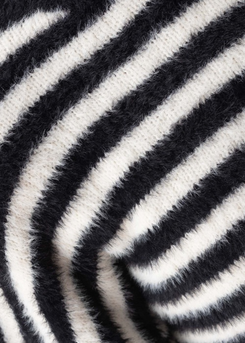 Only megztinis Piumo