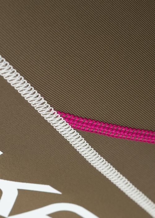 Kari Traa sportinės tamprės Louise