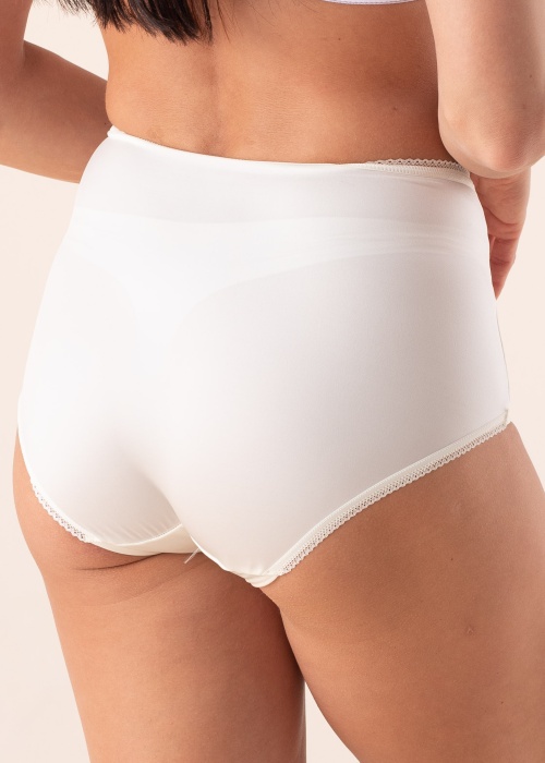 Miss Mary of Sweden kelnaitės Rose