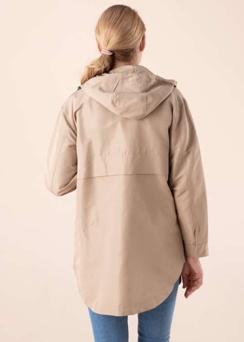 Fransa pavasario-rudens striukė Betty