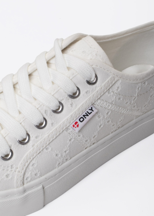 Only laisvalaikio batai Noomi