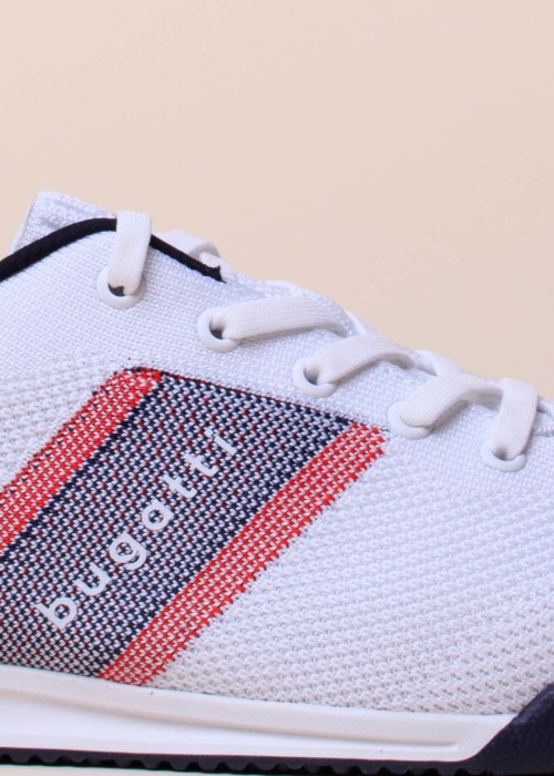 Bugatti laisvalaikio bateliai Trevor