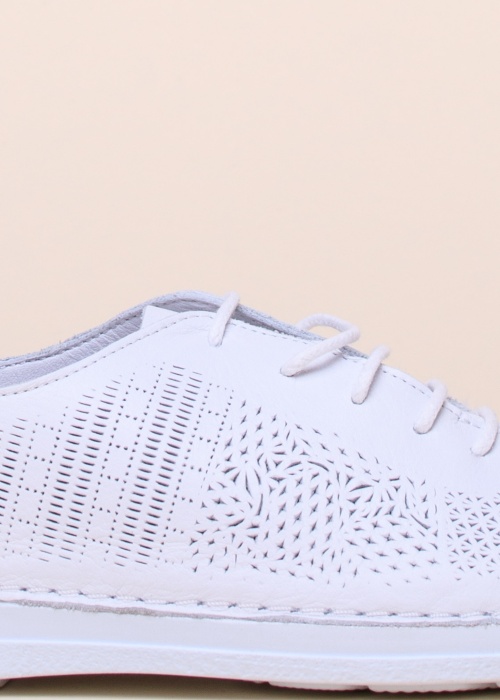 Loretta Vitale laisvalaikio bateliai