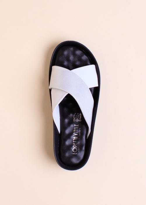 Loretta Vitale bateliai