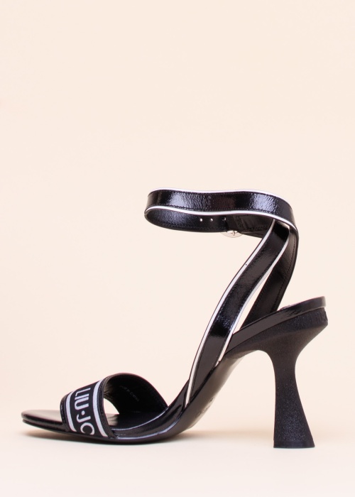 Liu-Jo Oda bateliai Pridėti 05