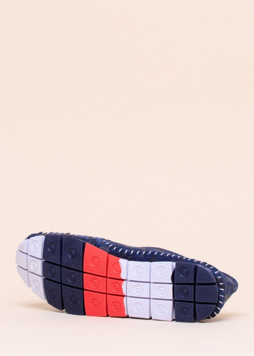 Cosmos laisvalaikio bateliai