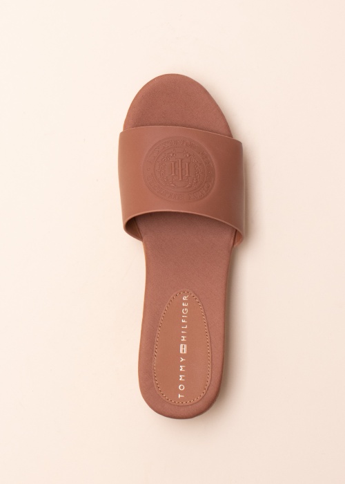 Tommy Hilfiger bateliai