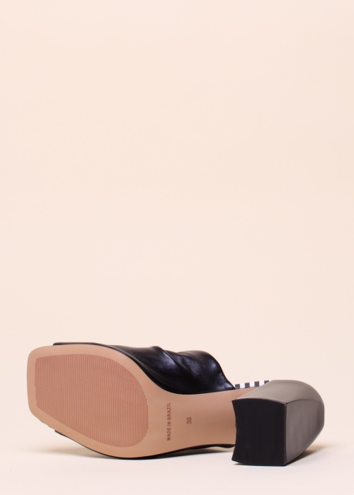 Loretta Vitale bateliai