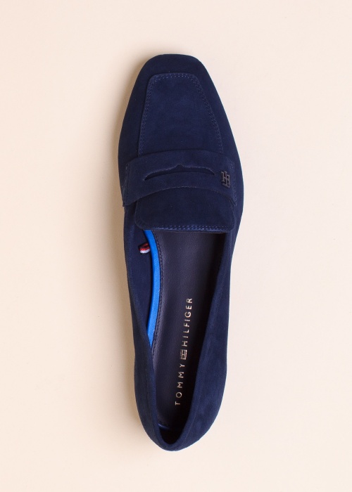 Tommy Hilfiger bateliai