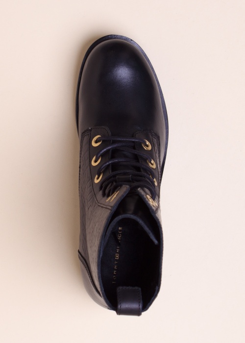 Tommy Hilfiger odiniai aulinukai