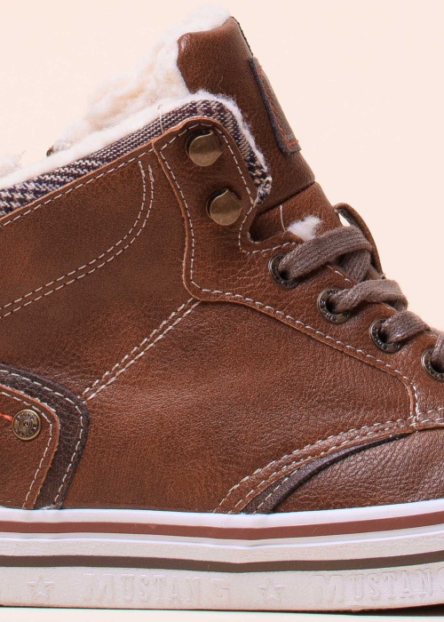 Mustang sportiniai bateliai