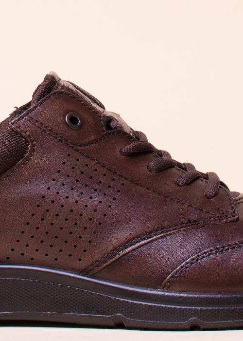 Ecco laisvalaikio bateliai