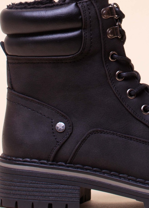 Lundeberg aulinukai Kajsa