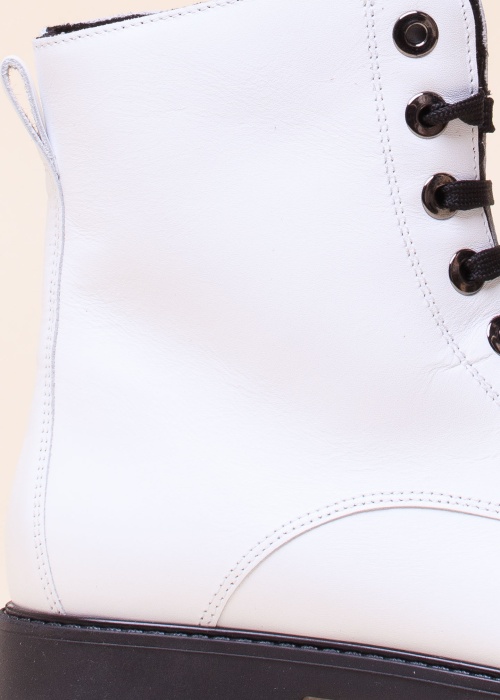 Aaltonen aulinukai su spygliais